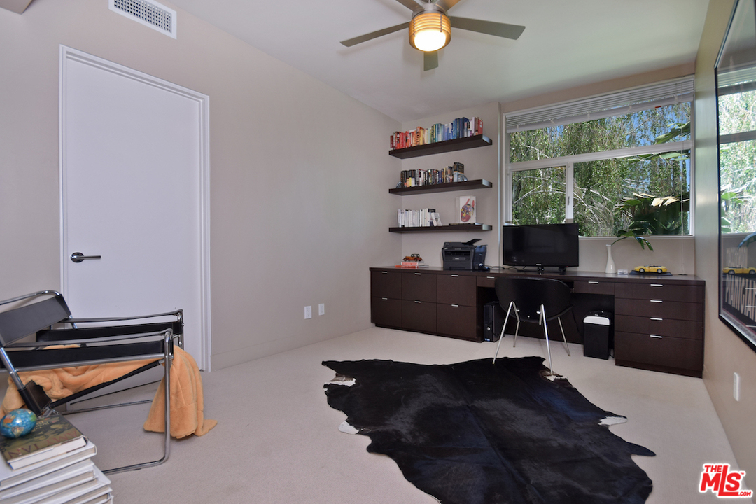 18084 Rancho Street Encino, CA 91316 - Photo 42 of 50