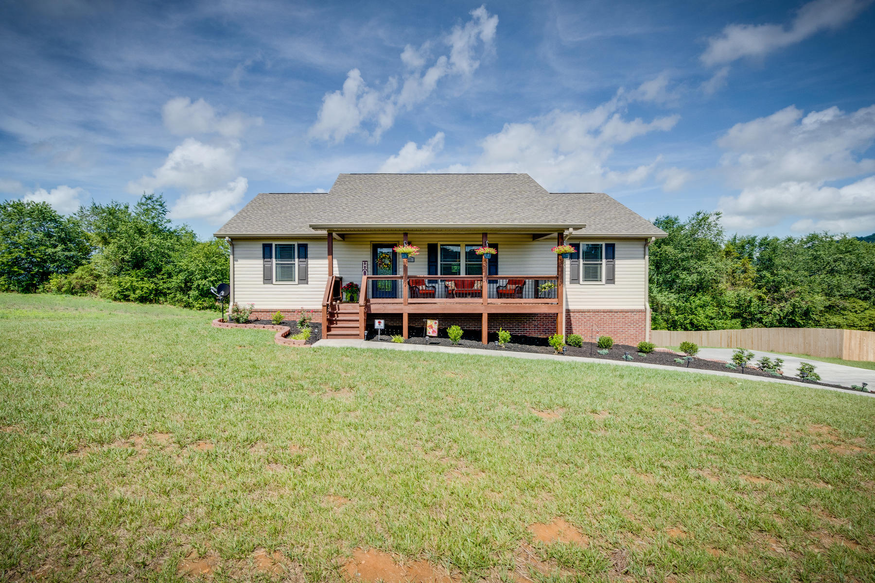 177 Barnett Road Jonesborough, TN 37659 - Photo 2 of 45 002
