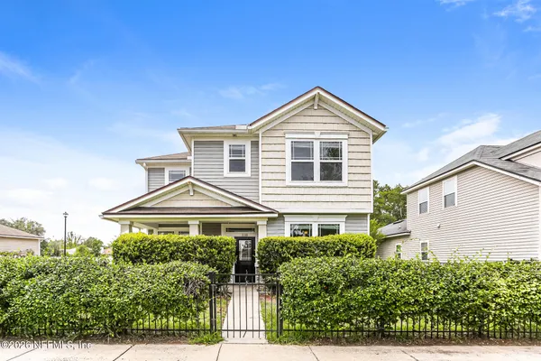 $2,225 | 338 Vineyard Lane, Orange Park, FL 32073