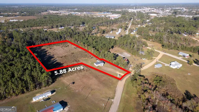 $209,000 | 74 Leslie Road, Hazlehurst, GA 31539