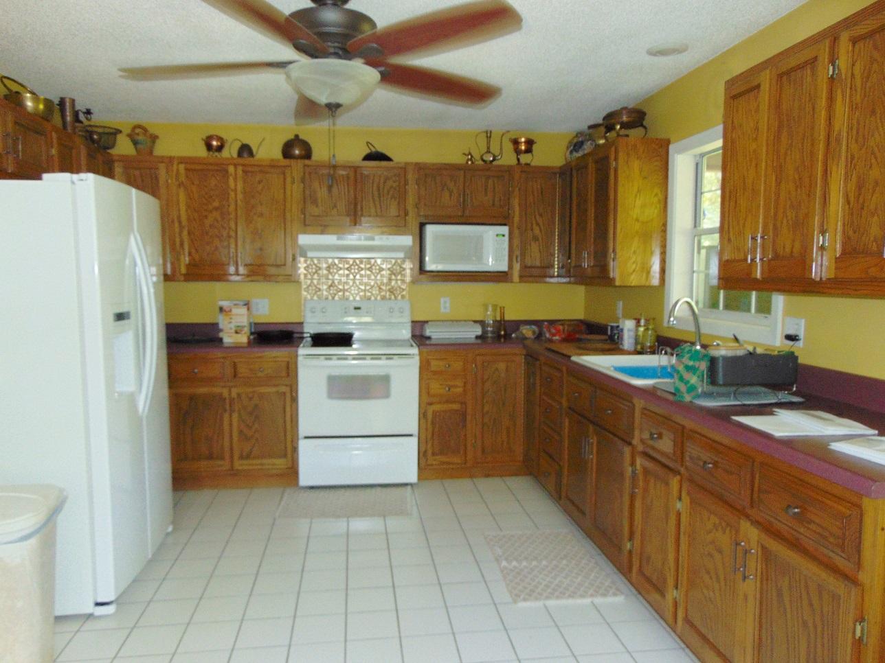 493 North Norwood Road DeFuniak Springs, FL 32433 - Photo 12 of 56 Kitchen (2)