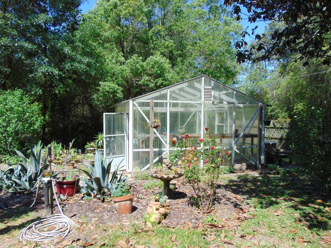 493 North Norwood Road DeFuniak Springs, FL 32433 - Photo 30 of 56 Greenhouse (4)