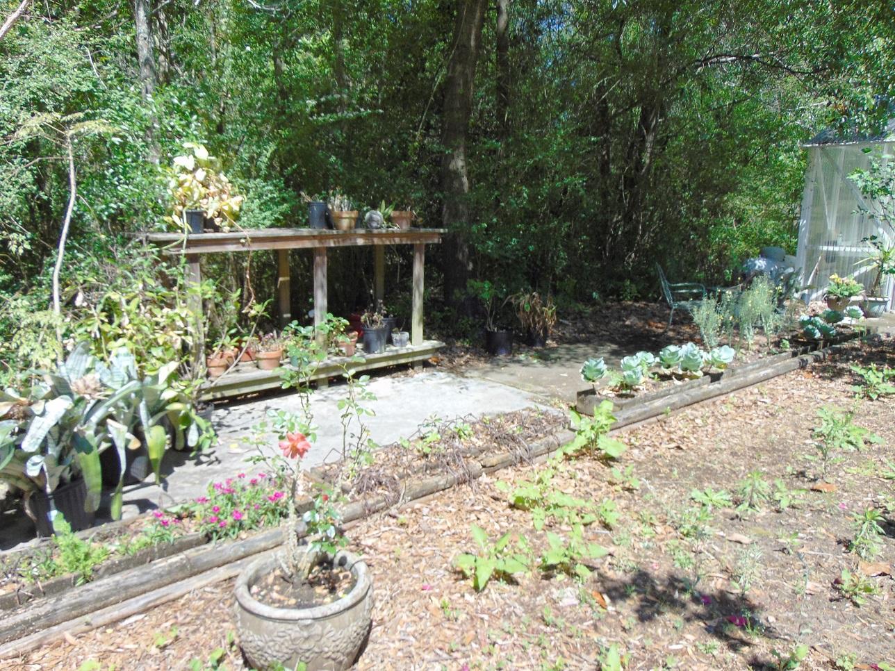 493 North Norwood Road DeFuniak Springs, FL 32433 - Photo 32 of 56 Greenhouse Garden Area (2)