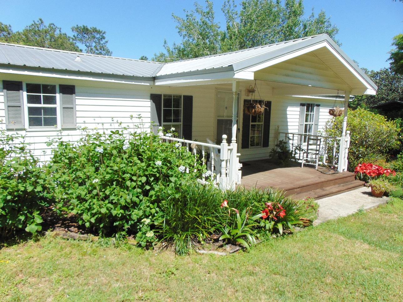 493 North Norwood Road DeFuniak Springs, FL 32433 - Photo 33 of 56 House Porch (1)