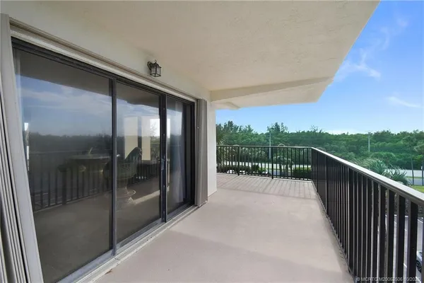 $2,600 | 10044 South Ocean Drive, Unit 401, Jensen Beach, FL 34957