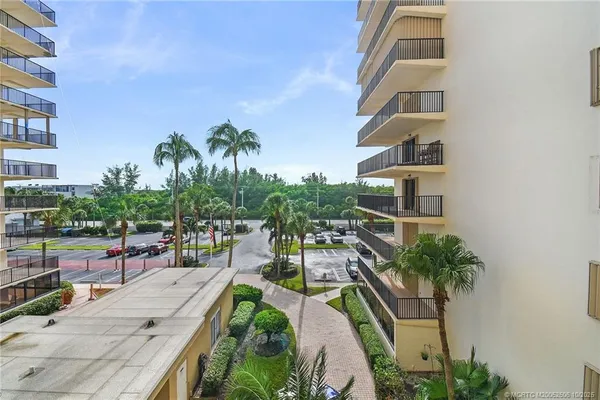 $2,600 | 10044 South Ocean Drive, Unit 401, Jensen Beach, FL 34957