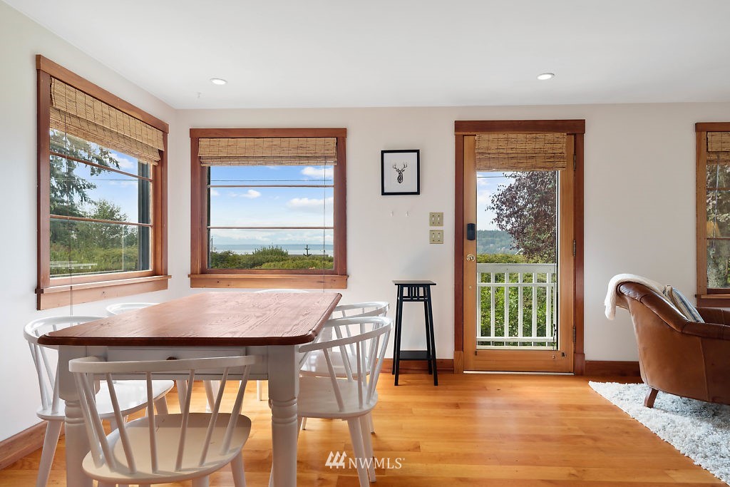 8198 Cultus Bay Road Clinton, WA 98236 - Photo 15 of 24 Gallery Image 15