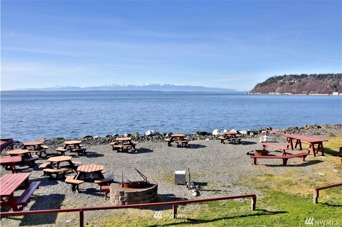 8198 Cultus Bay Road Clinton, WA 98236 - Photo 22 of 24 Gallery Image 22