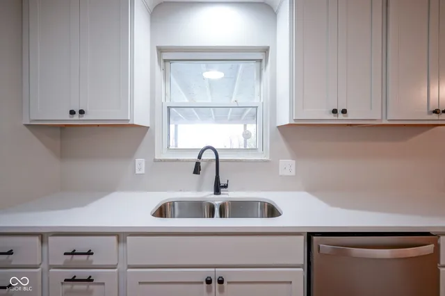 $319,000 | 8509 North Ricks Drive East, McCordsville, IN 46055