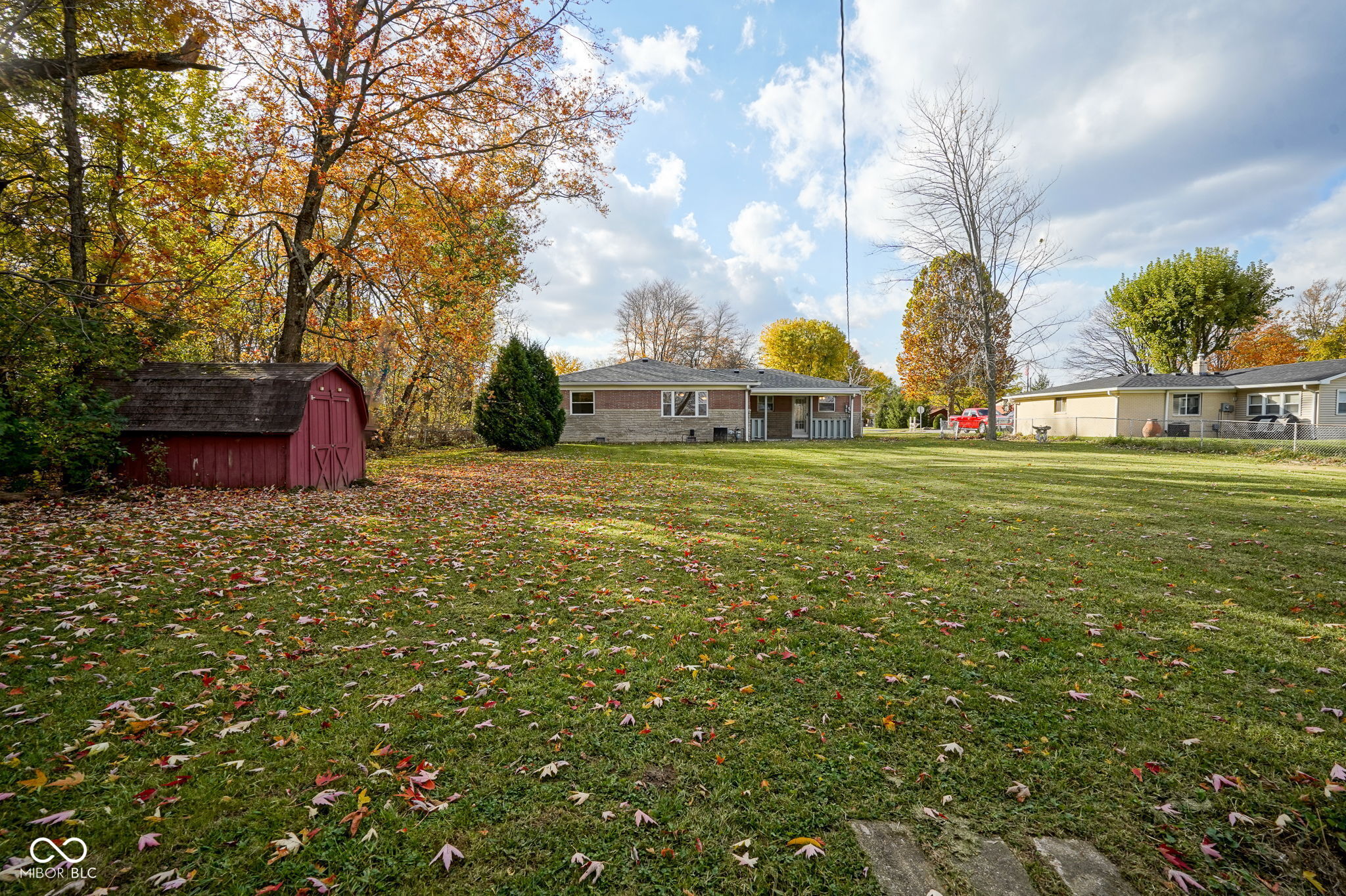 8509 North Ricks Drive East McCordsville, IN 46055 - Photo 5 of 39