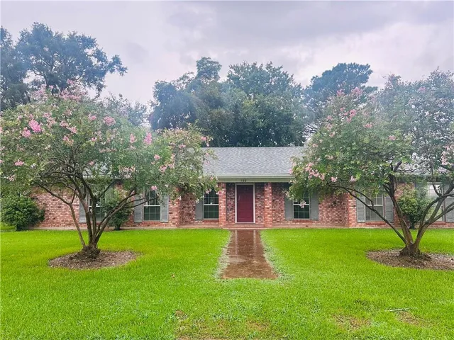 $169,900 | 100 South Gayle Avenue, Bunkie, LA 71322