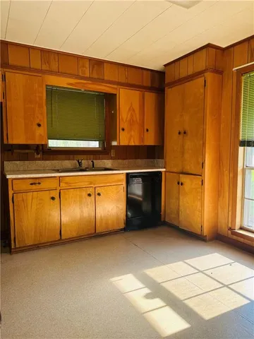 $149,900 | 100 South Gayle Avenue, Bunkie, LA 71322