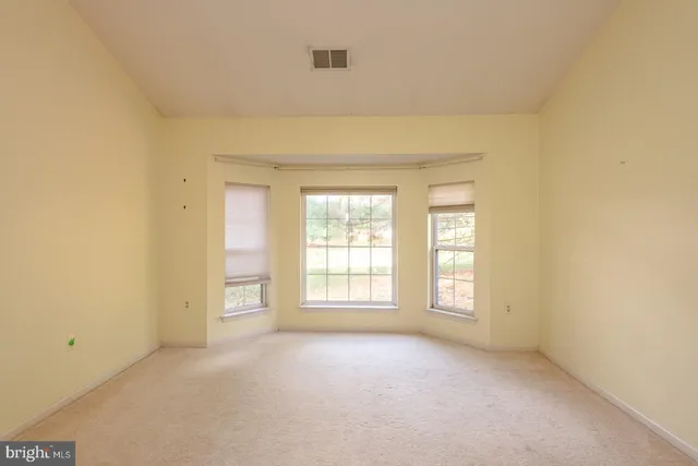 $2,500 | 193 Hawthorne Court, Reading, PA 19610