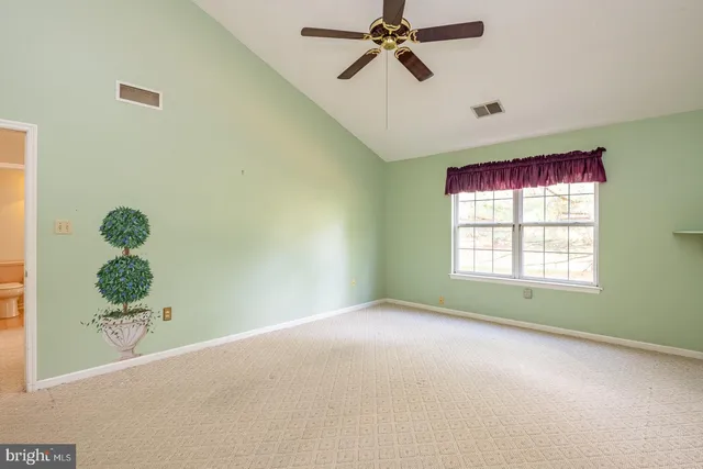 $2,500 | 193 Hawthorne Court, Reading, PA 19610