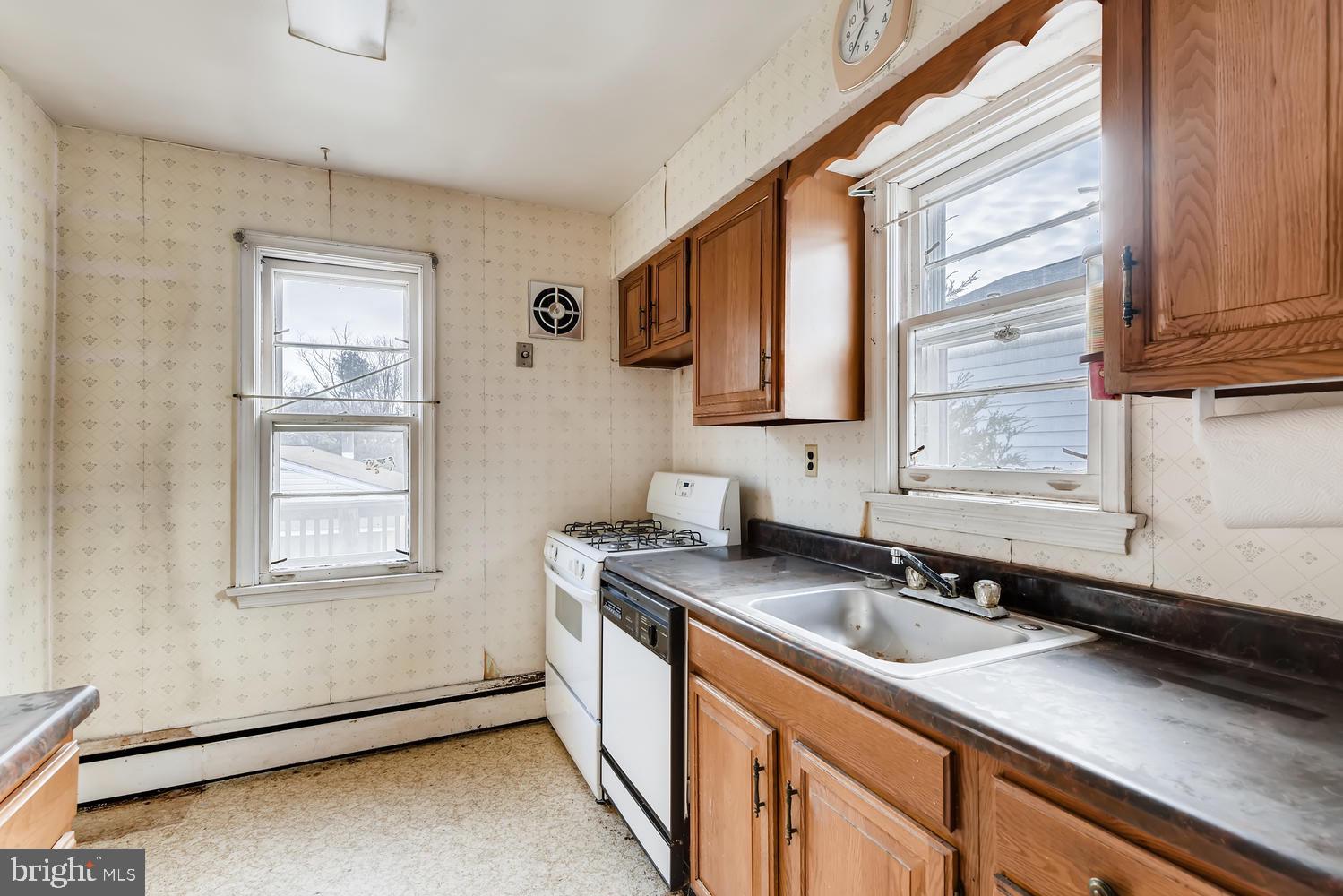 9201 Avondale Road Baltimore, MD 21234 - Photo 11 of 33 Gallery Image 11