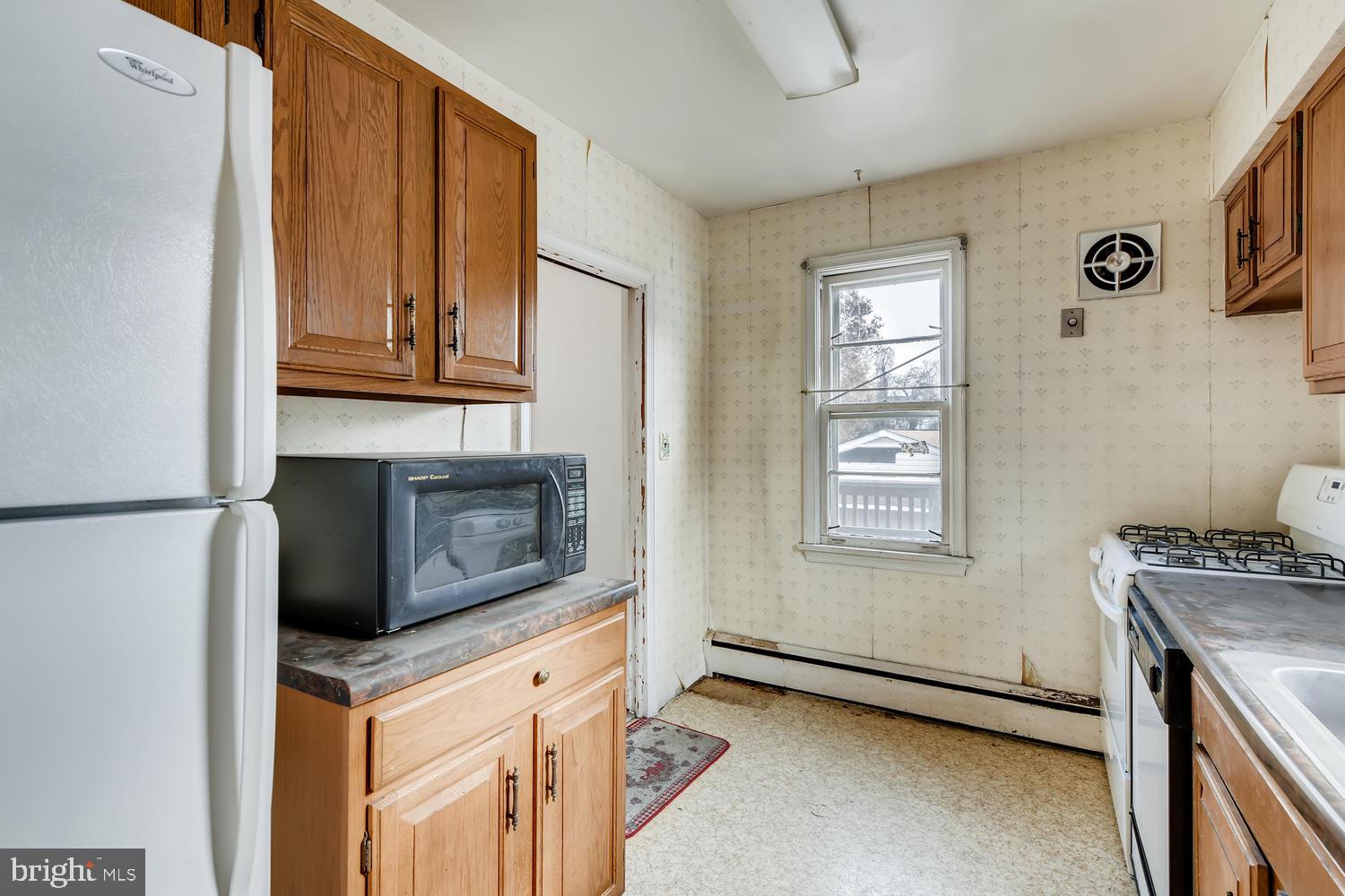 9201 Avondale Road Baltimore, MD 21234 - Photo 10 of 33 Gallery Image 10