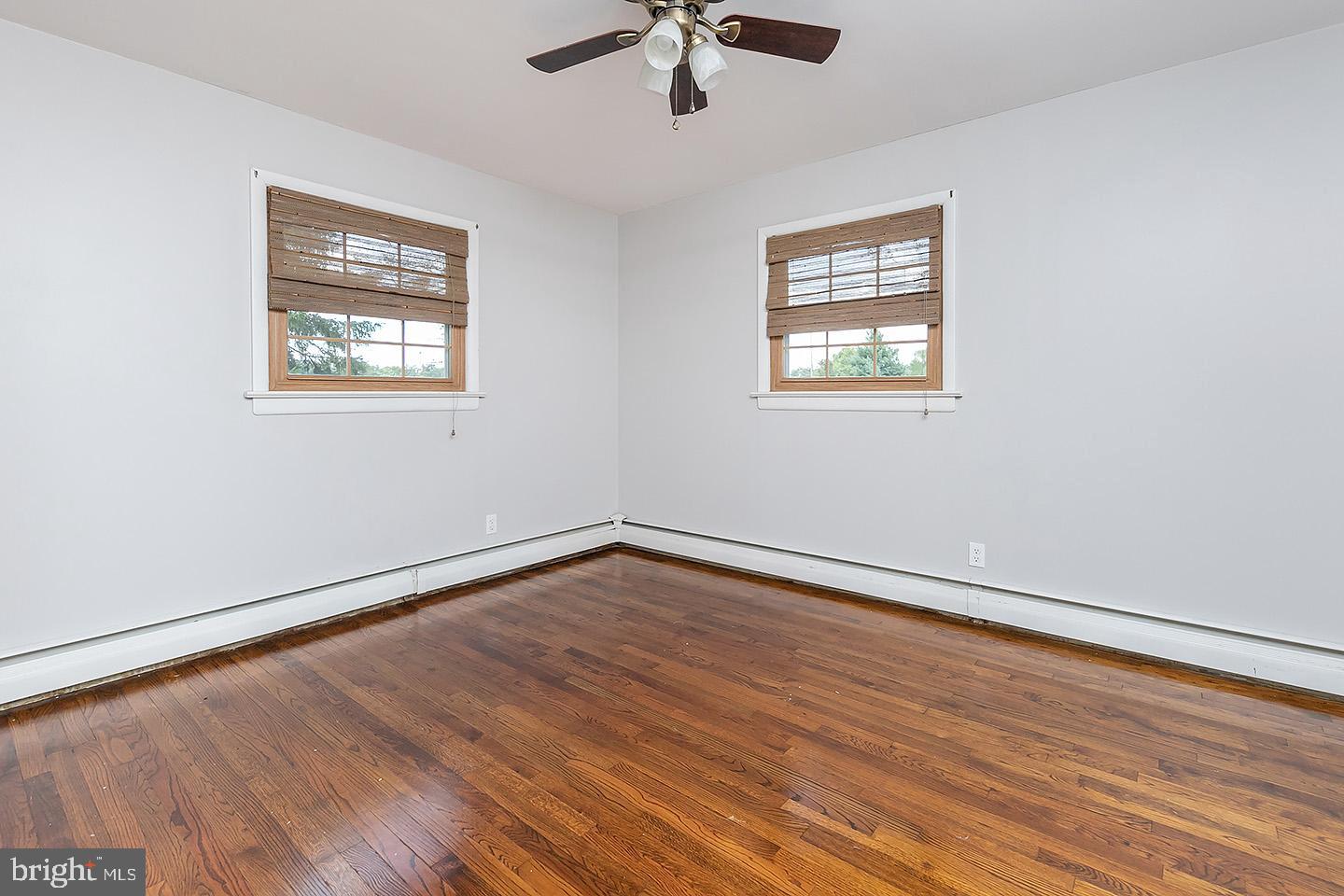690 Swedesboro Road Gibbstown, NJ 08027 - Photo 11 of 16