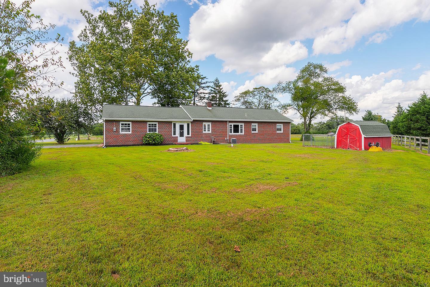 690 Swedesboro Road Gibbstown, NJ 08027 - Photo 13 of 16