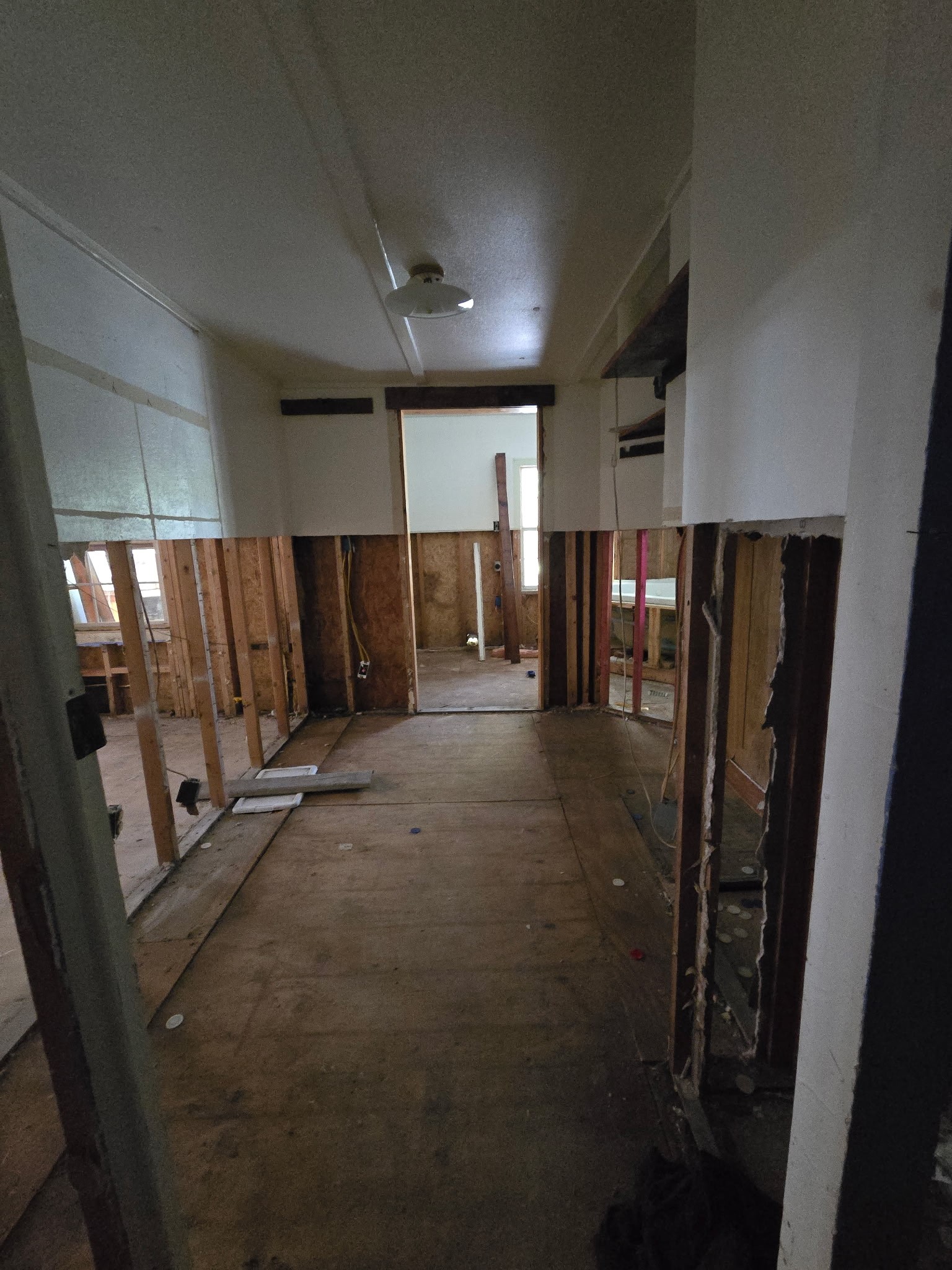 15 Caney Court Huntsville, TX 77320 - Photo 3 of 7 a view of a room with gym equipment