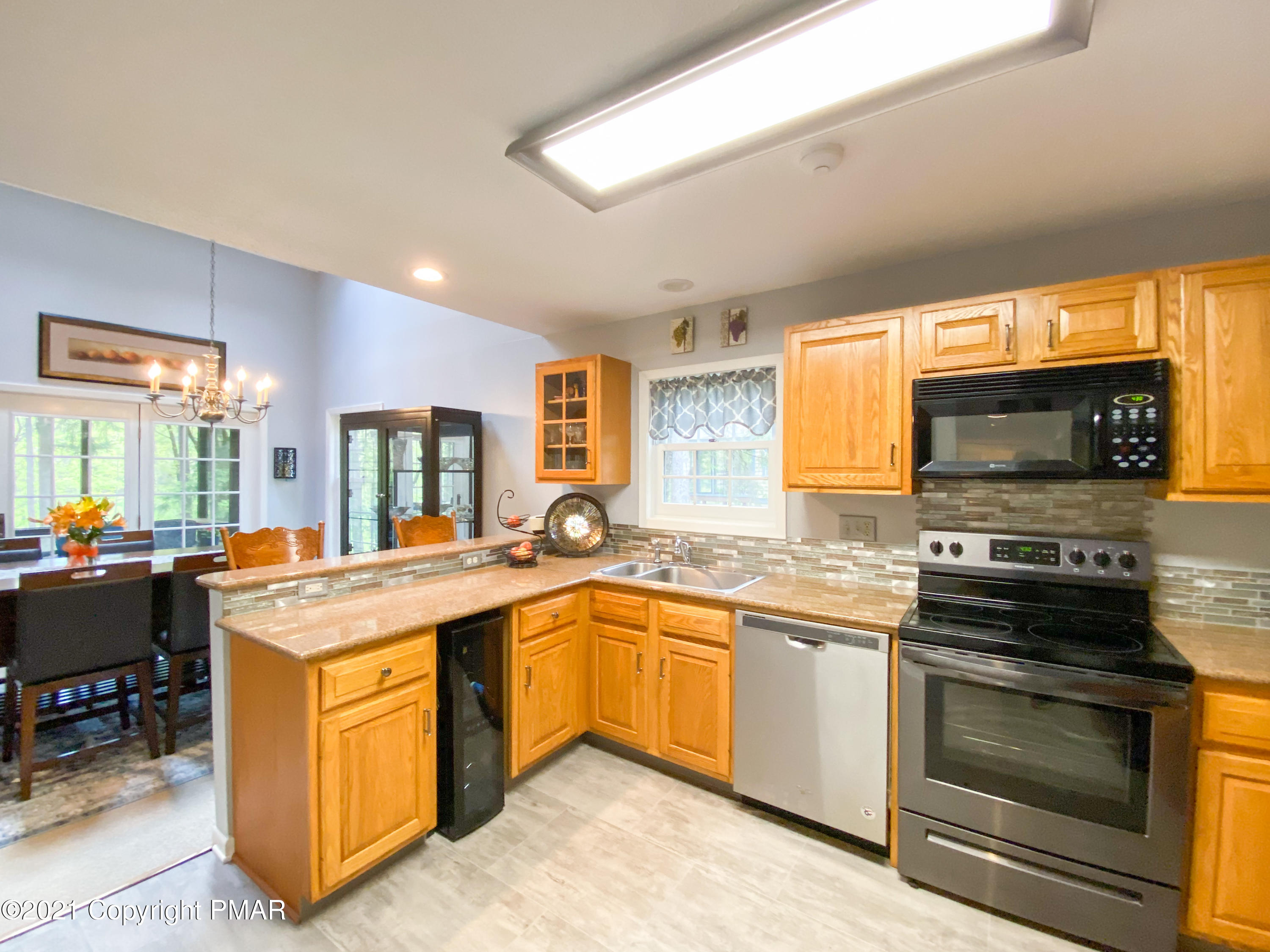 2171 Oak Hill Drive Canadensis, PA 18325 - Photo 8 of 63 Kitchen