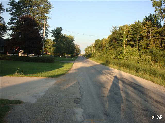 180 East Morocco Road Temperance, MI 48182 - Photo 13 of 13 20016744-12.JPG