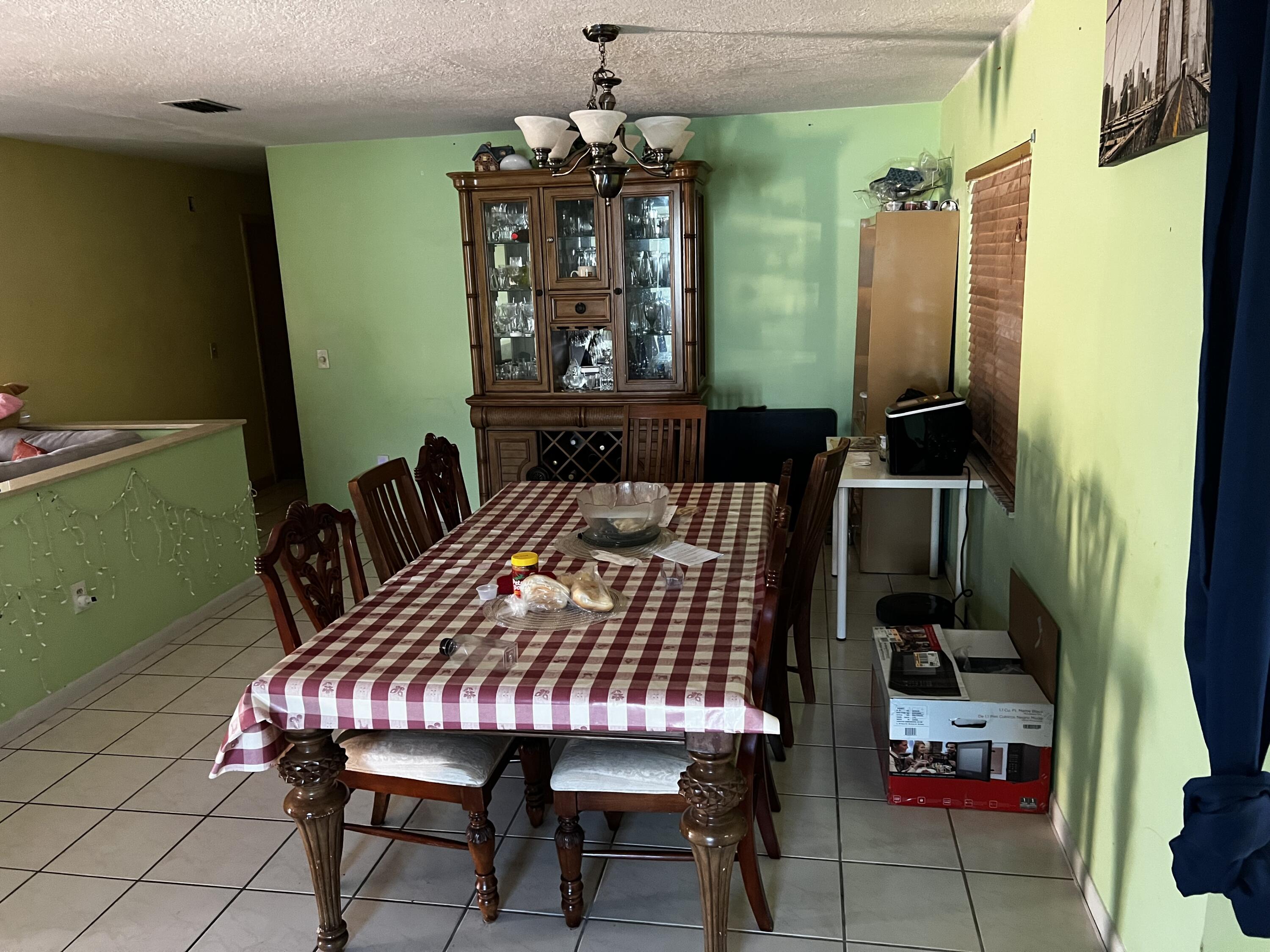 10700 Ember Street Boca Raton, FL 33428 - Photo 5 of 8 IMG-inside2