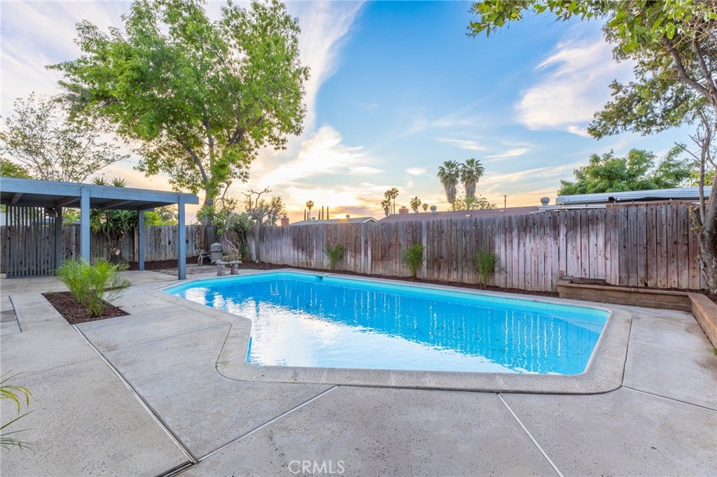 6977 Manhattan Drive Riverside, CA 92506 - Photo 22 of 27