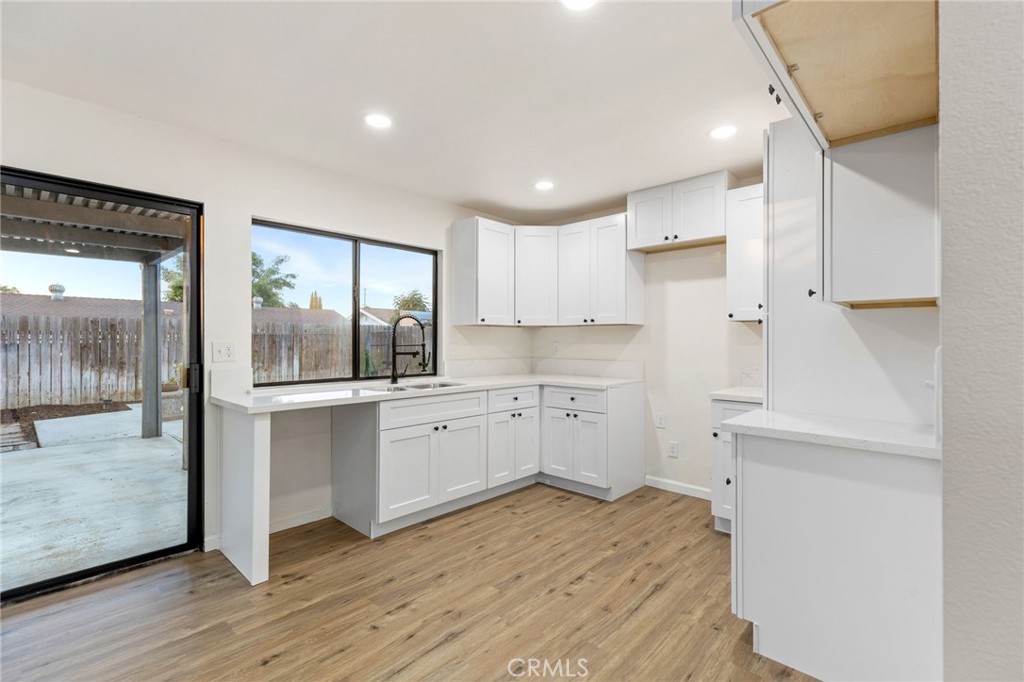 6977 Manhattan Drive Riverside, CA 92506 - Photo 8 of 27