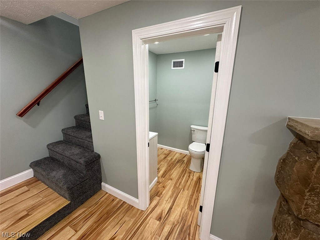 10260 West Pleasant Valley Road Parma, OH 44130 - Photo 14 of 34 Half bathroom
