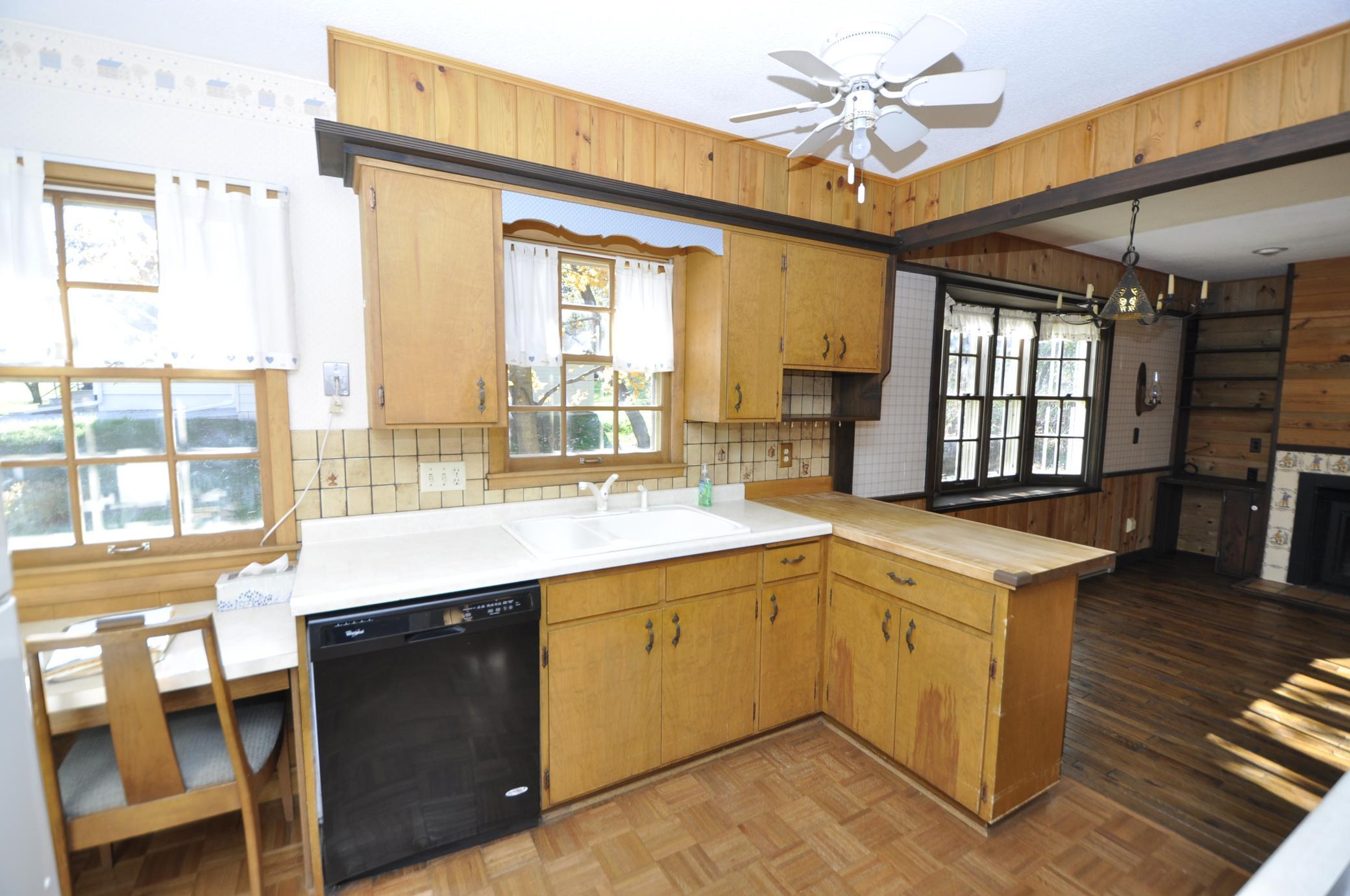 2111 Brook Lane Southwest Rochester, MN 55902 - Photo 8 of 22 Gallery Image 8
