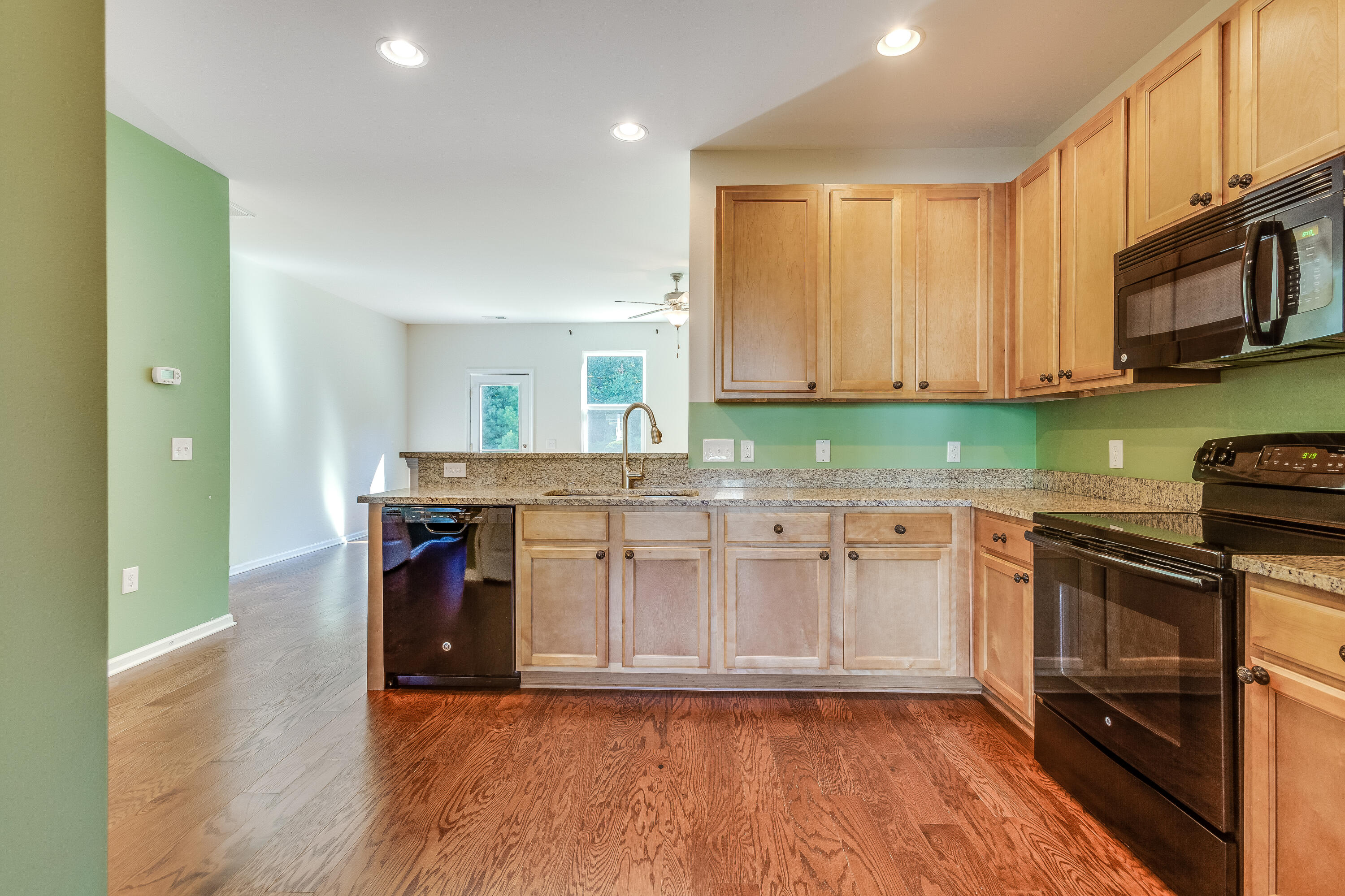 341 Flyway Road Goose Creek, SC 29445 - Photo 4 of 15 9H6B2444