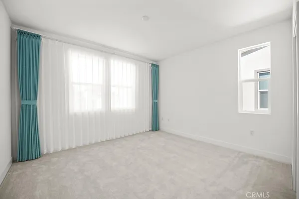 $6,900 | 430 Lobata, Irvine, CA 92618