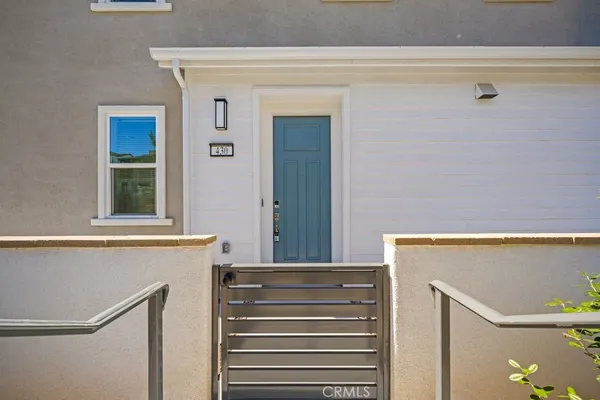 $6,900 | 430 Lobata, Irvine, CA 92618