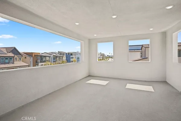 $6,900 | 430 Lobata, Irvine, CA 92618