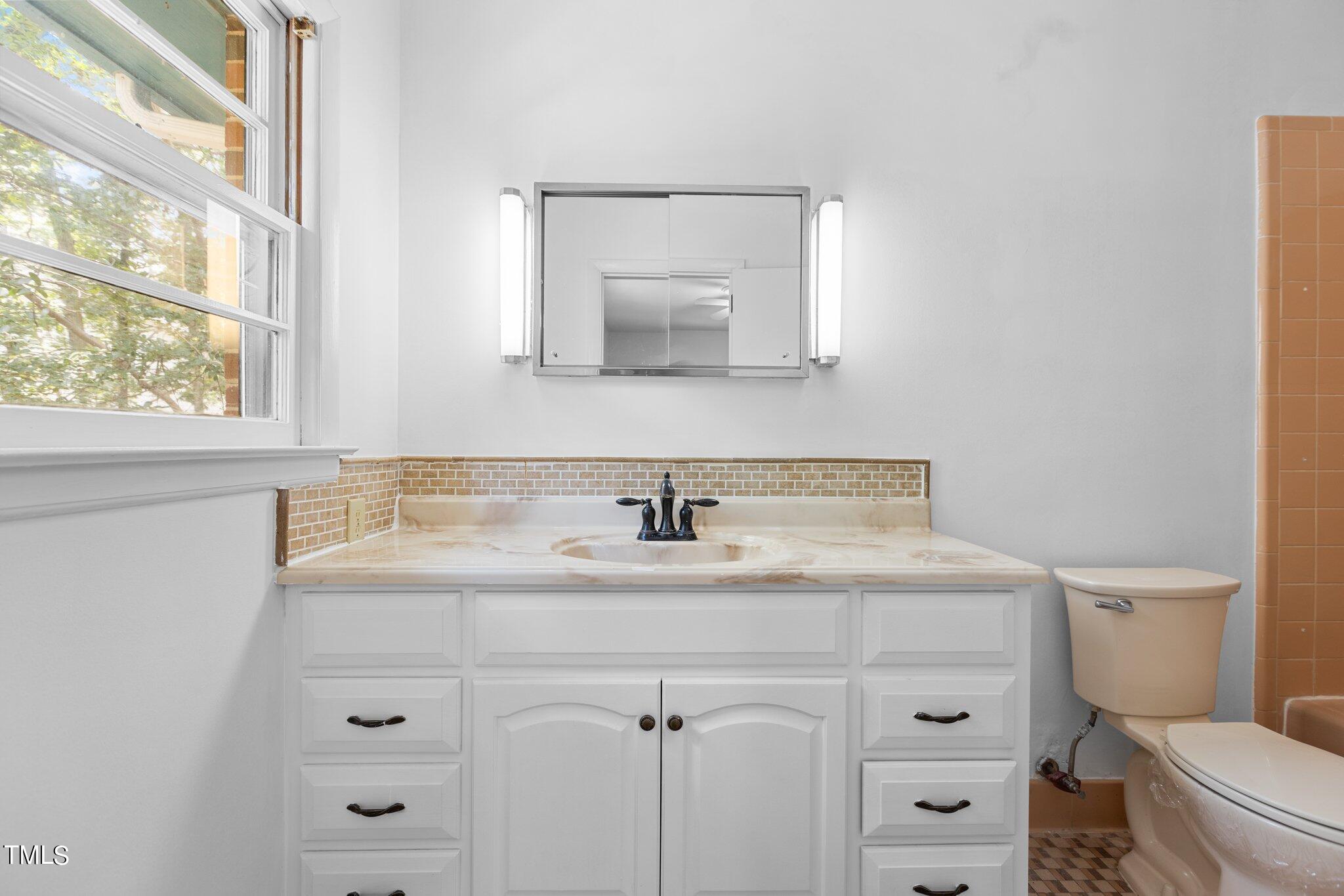 5211 Summit Ridge Drive Durham, NC 27712 - Photo 13 of 53 13-web-or-mls-IMGL1124