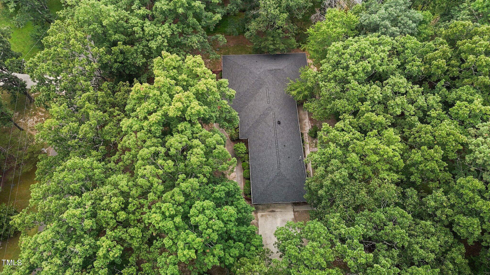 5211 Summit Ridge Drive Durham, NC 27712 - Photo 6 of 53 6-web-or-mls-DJI_20240613141751_0133_D