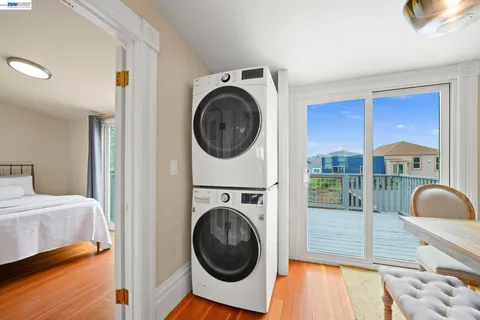 $999,999 | 340 Munich Street, San Francisco, CA 94112