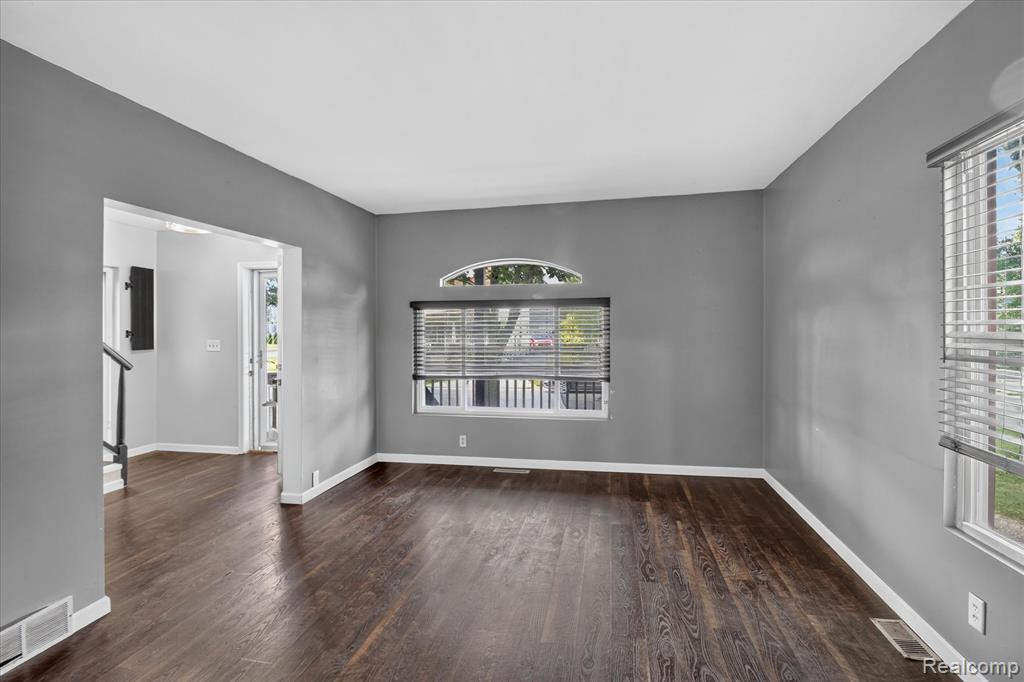 731 Union Street Monroe, MI 48161 - Photo 9 of 49