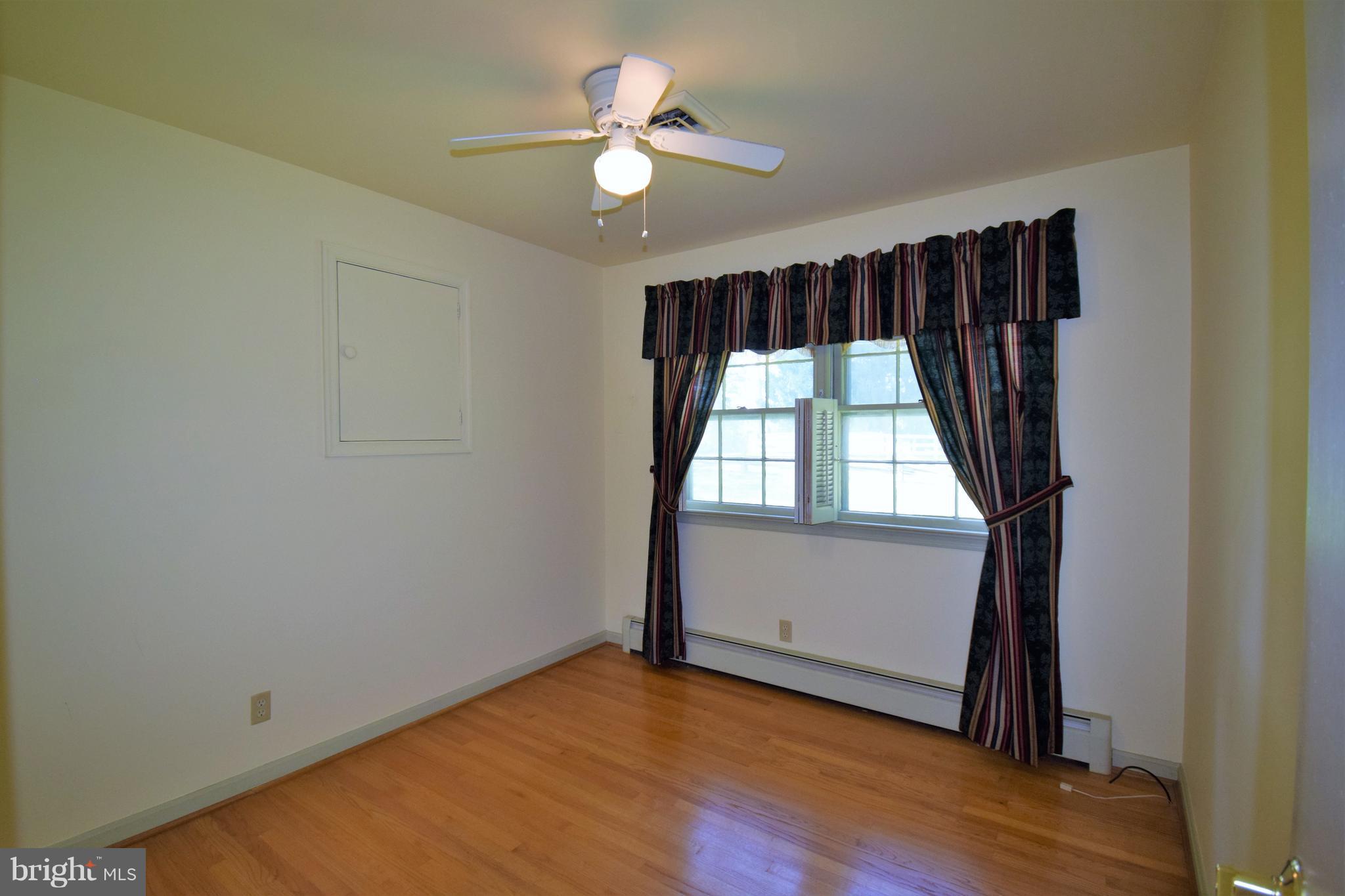 8255 Lees Ridge Road Warrenton, VA 20186 - Photo 17 of 30 Bedroom