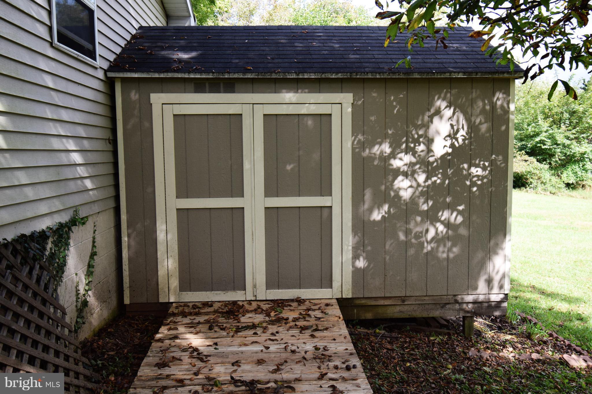 8255 Lees Ridge Road Warrenton, VA 20186 - Photo 10 of 30 Exterior (General)