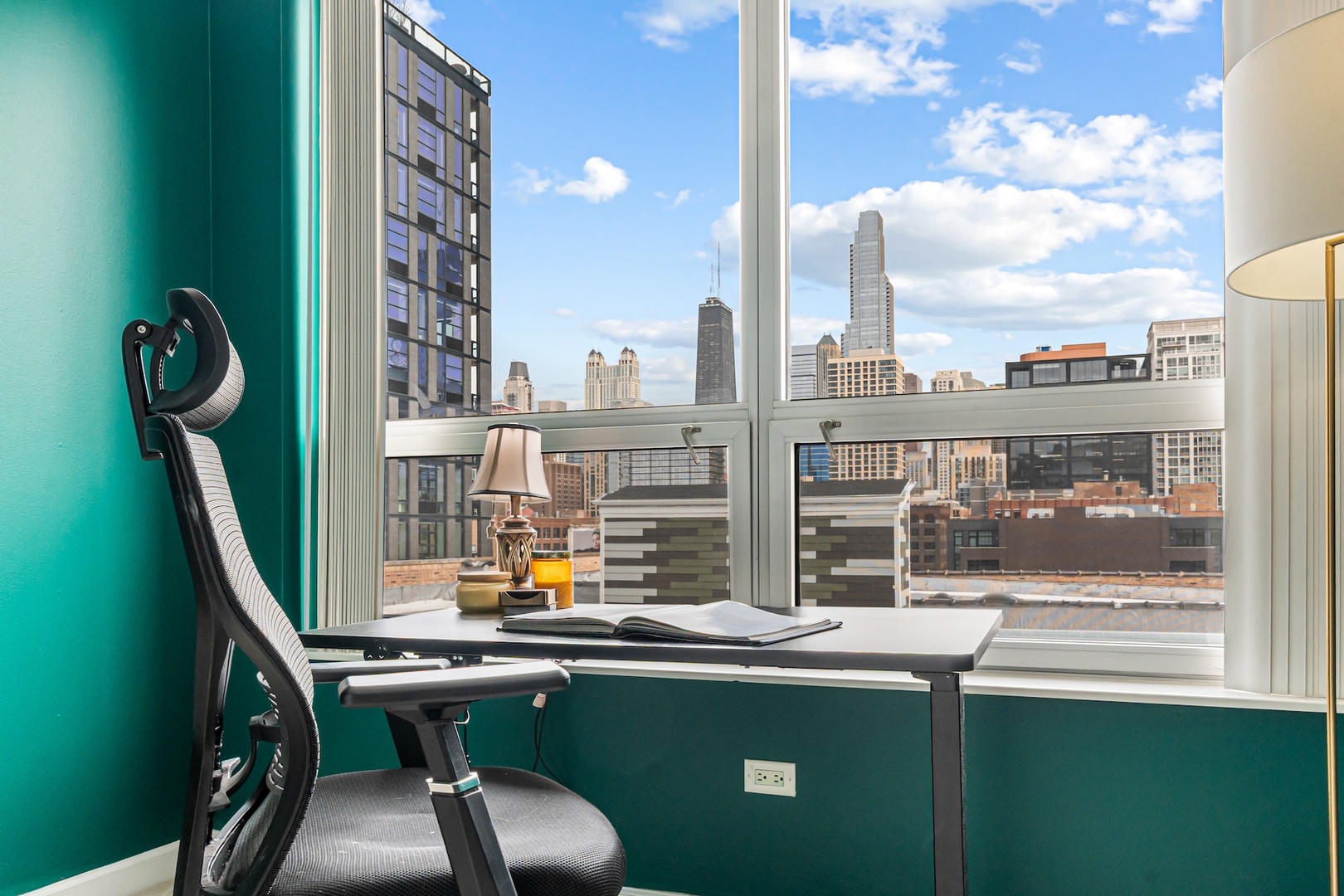 421 West Huron Street, Unit 805 Chicago, IL 60654 - Photo 11 of 23