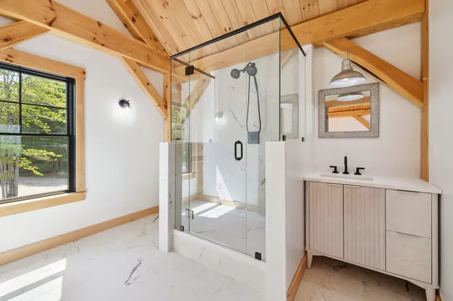 $1,299,000 | 19 Passaconway Road, Ossipee, NH 03814