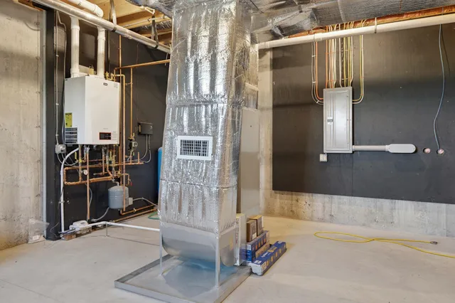 $1,299,000 | 19 Passaconway Road, Ossipee, NH 03814