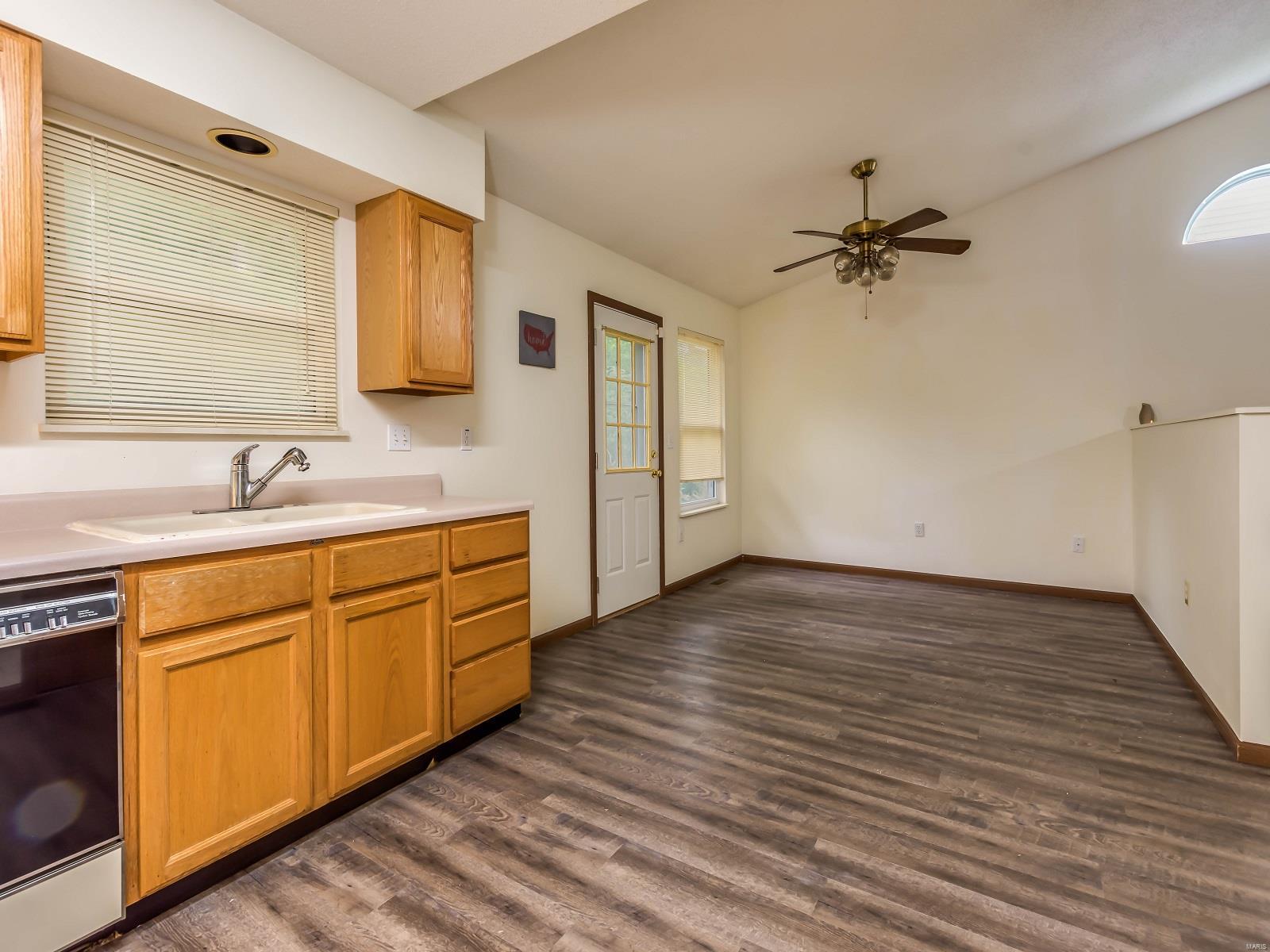 866 Misty Valley Road O'Fallon, IL 62269 - Photo 11 of 30 Gallery Image 11