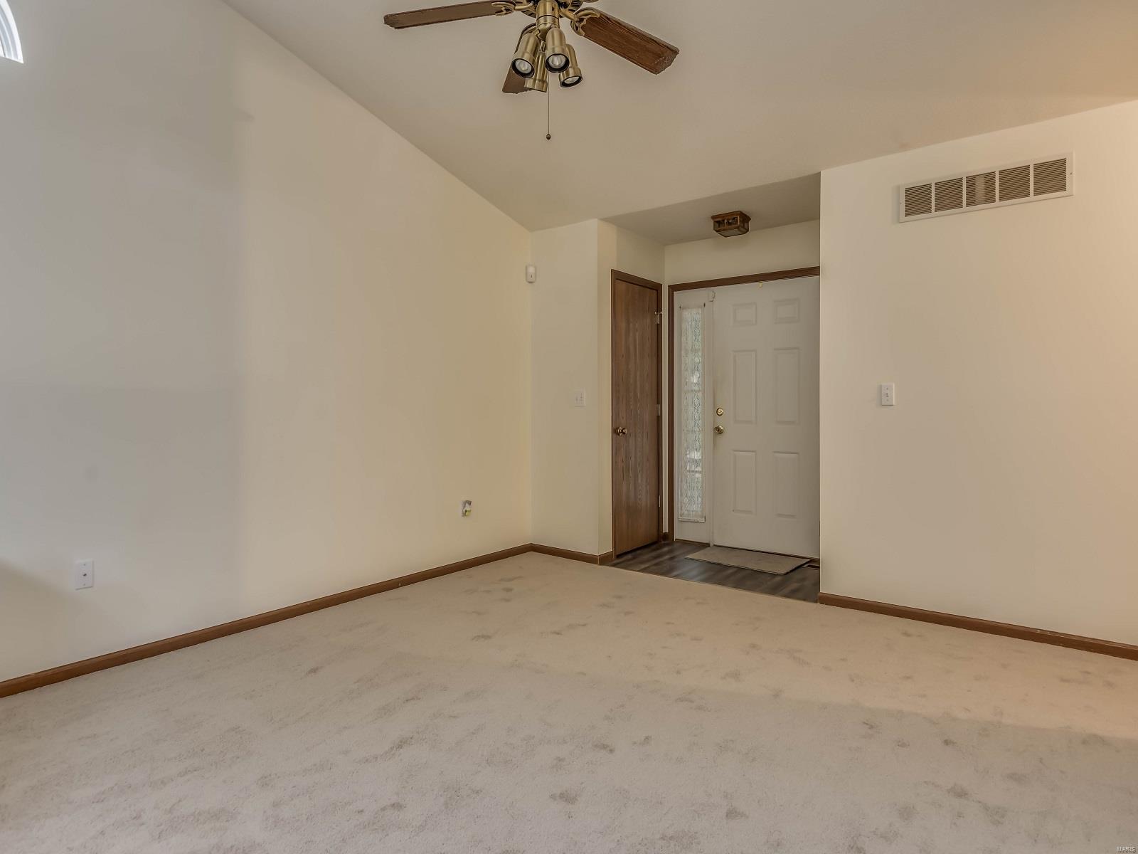 866 Misty Valley Road O'Fallon, IL 62269 - Photo 5 of 30 Gallery Image 5