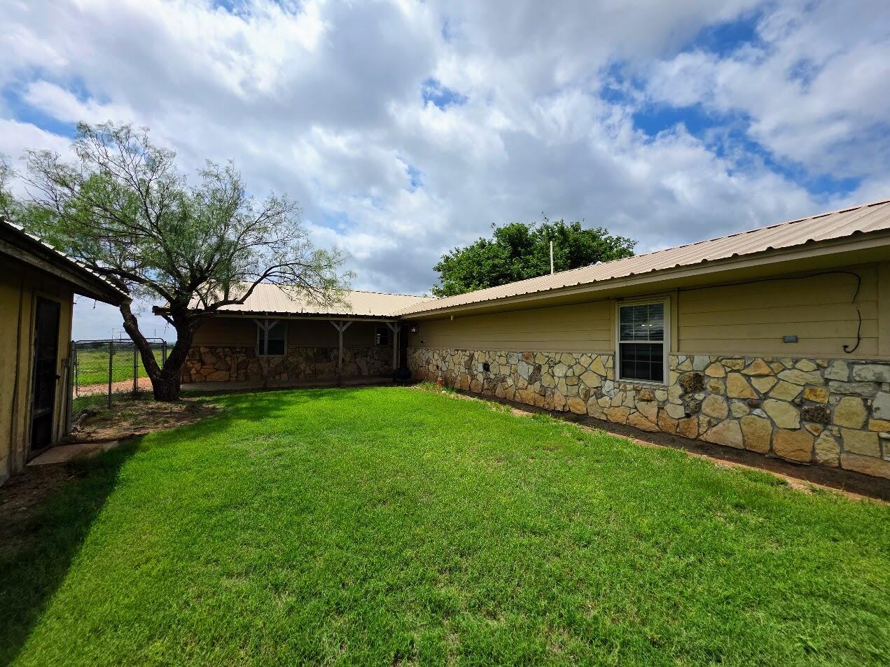 731 Tinker Road Quanah, TX 79252 - Photo 33 of 42 20260607_121238