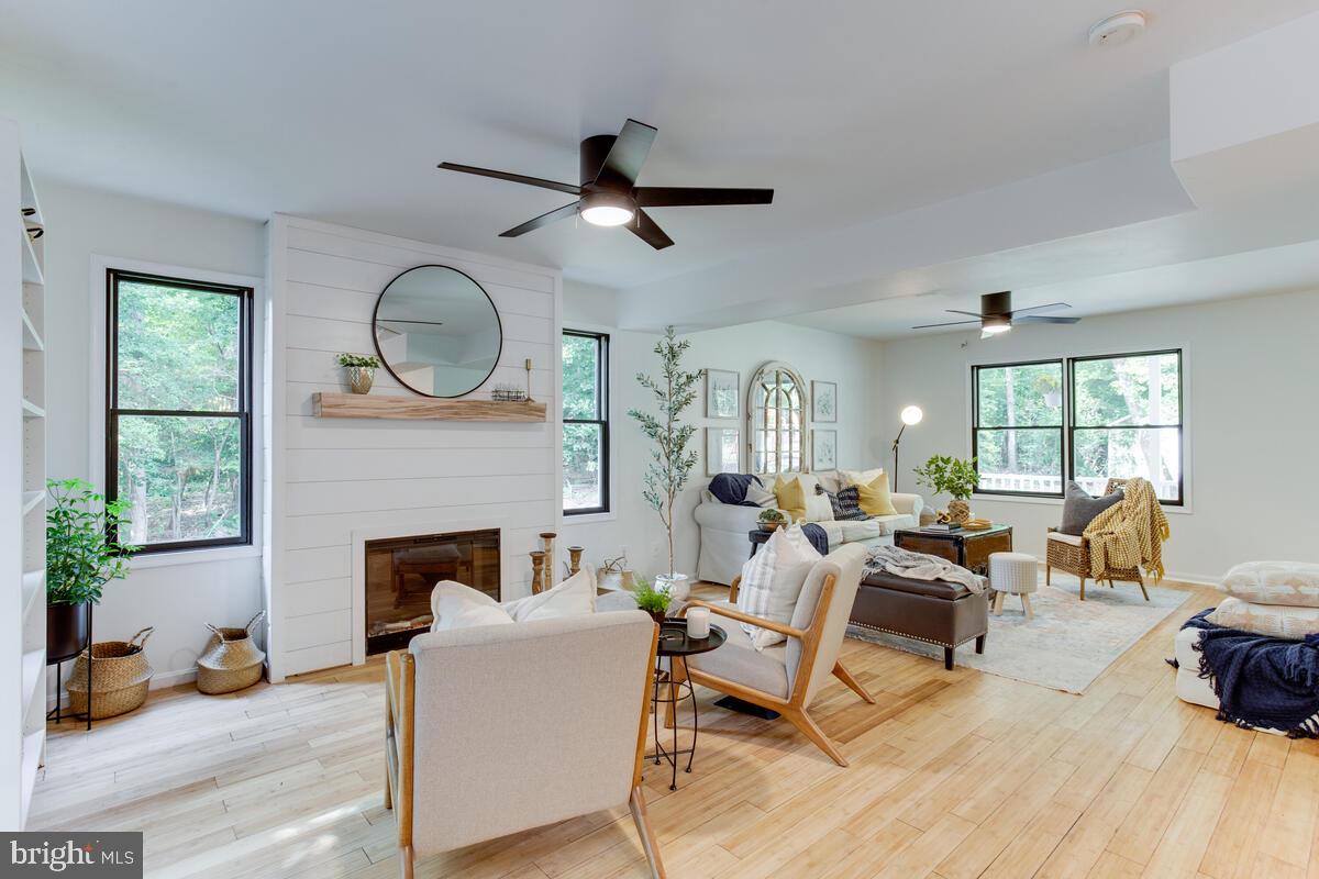 13185 Joy Road Lusby, MD 20657 - Photo 13 of 58 Look at these floors.