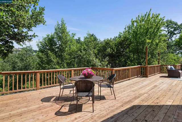 $1,448,000 | 23 Timber Lane, Lafayette, CA 94549