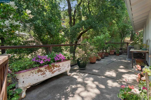$1,448,000 | 23 Timber Lane, Lafayette, CA 94549
