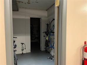 166 North Dithridge Street, Unit 2A Pittsburgh, PA 15213 - Photo 27 of 32 a view of a closet area